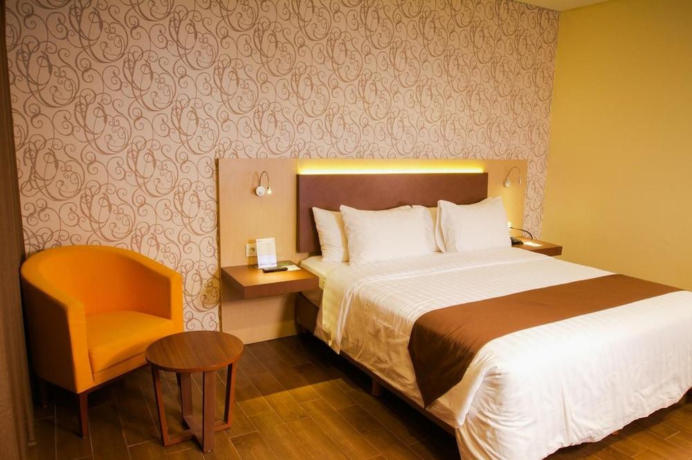 BW Suite Belitung Tanjung Pandan Εξωτερικό φωτογραφία
