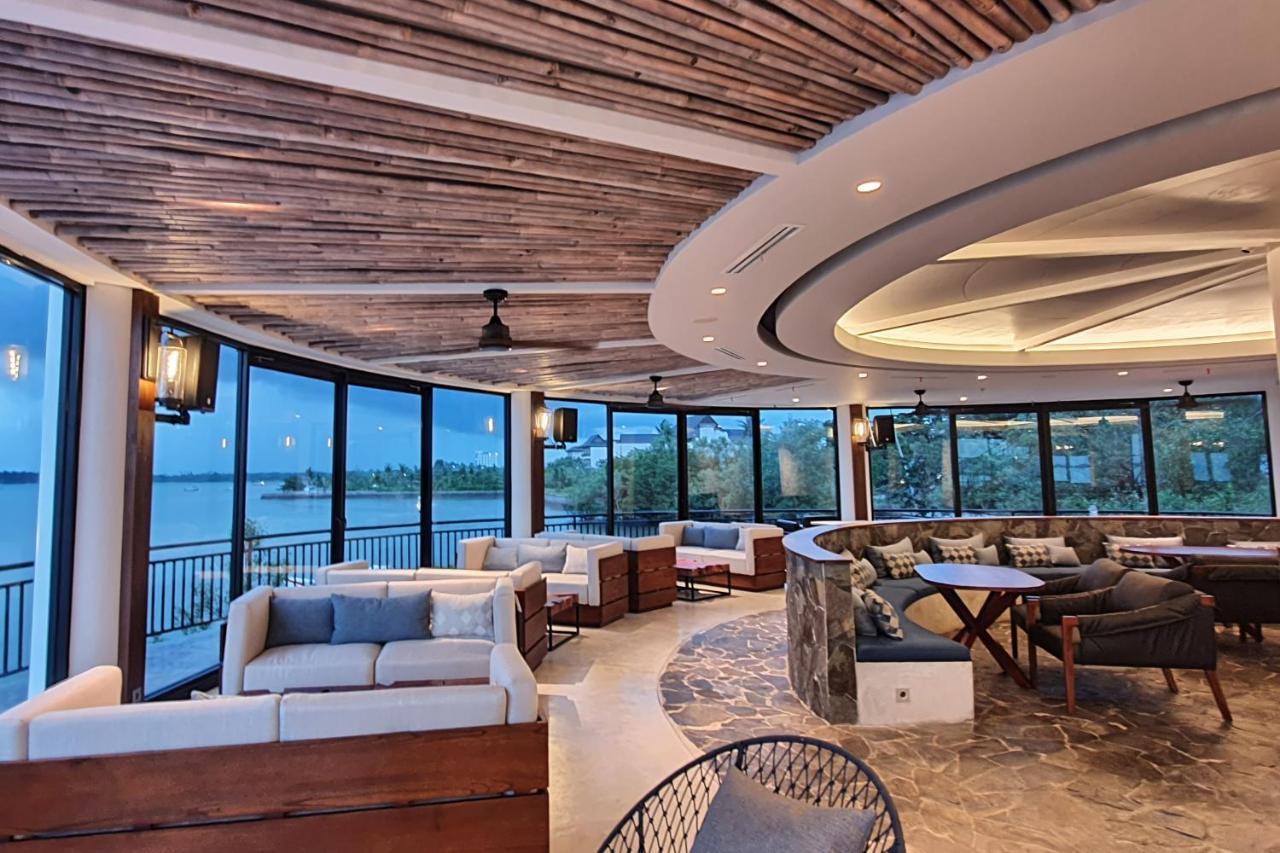 BW Suite Belitung Tanjung Pandan Εξωτερικό φωτογραφία