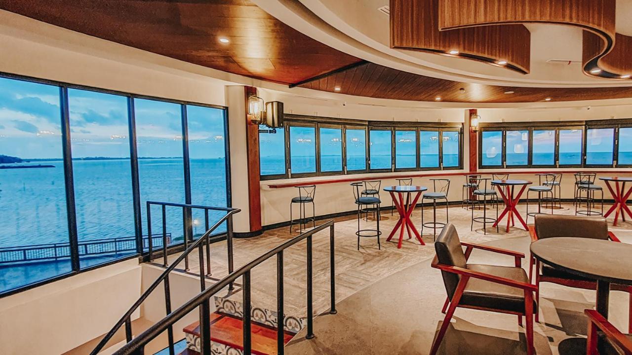 BW Suite Belitung Tanjung Pandan Εξωτερικό φωτογραφία