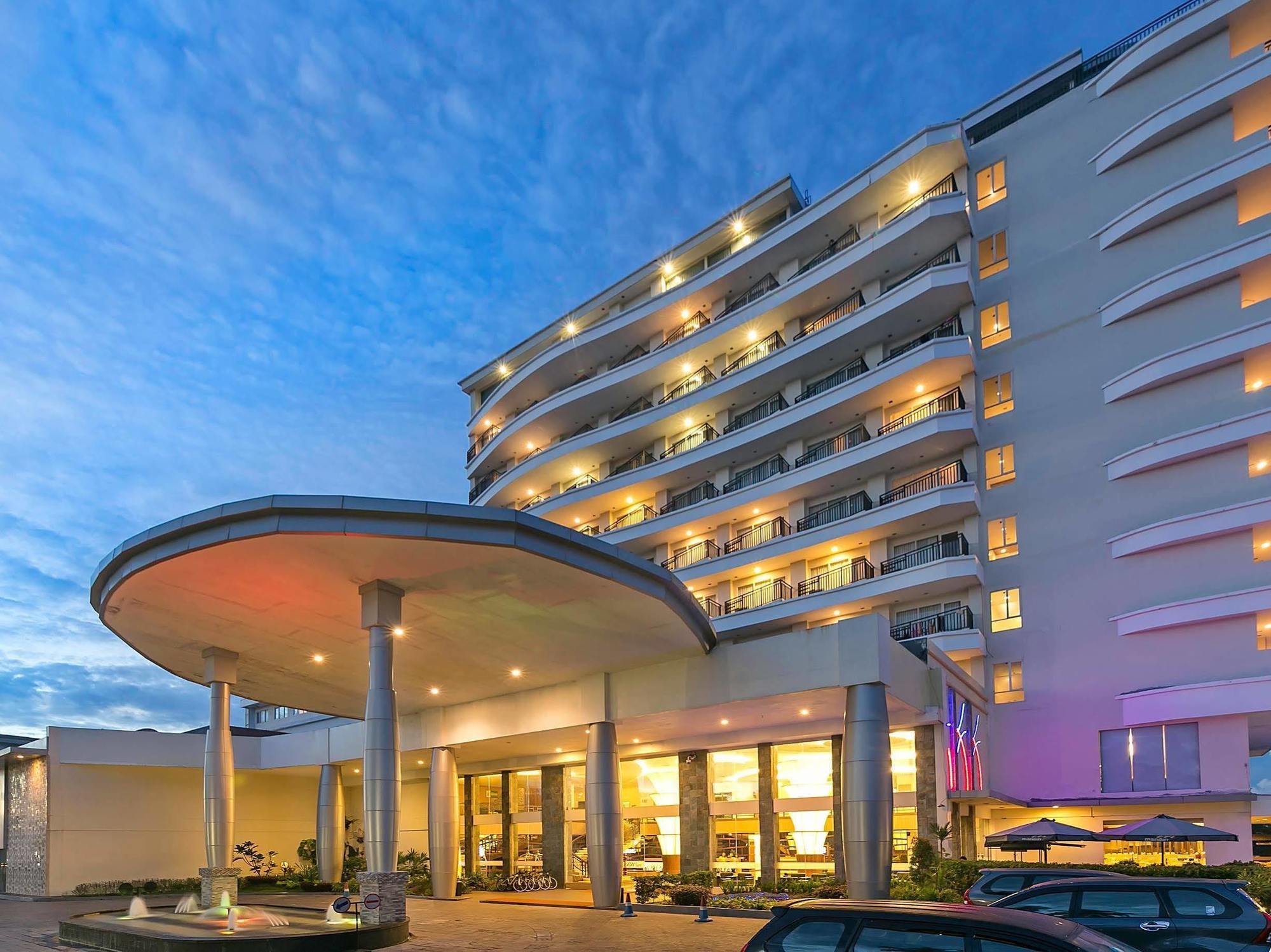 BW Suite Belitung Tanjung Pandan Εξωτερικό φωτογραφία