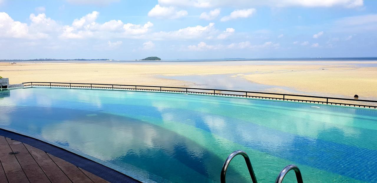 BW Suite Belitung Tanjung Pandan Εξωτερικό φωτογραφία